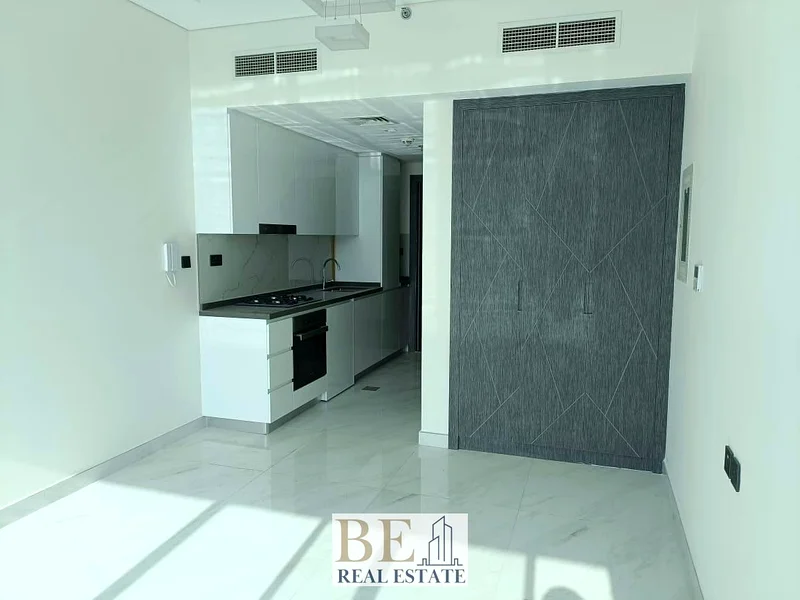 Bright Studio | Excellent Location |Pool View63766365904514112