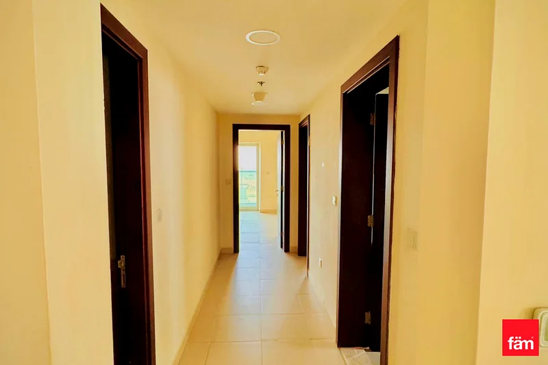 واسع | طابق عالي | جاهز للانتقال63654981286659114