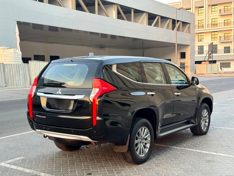 Mitsubishi Montero Sport 2019 V6 4/4 Sunroof Accident Free63612068294274114
