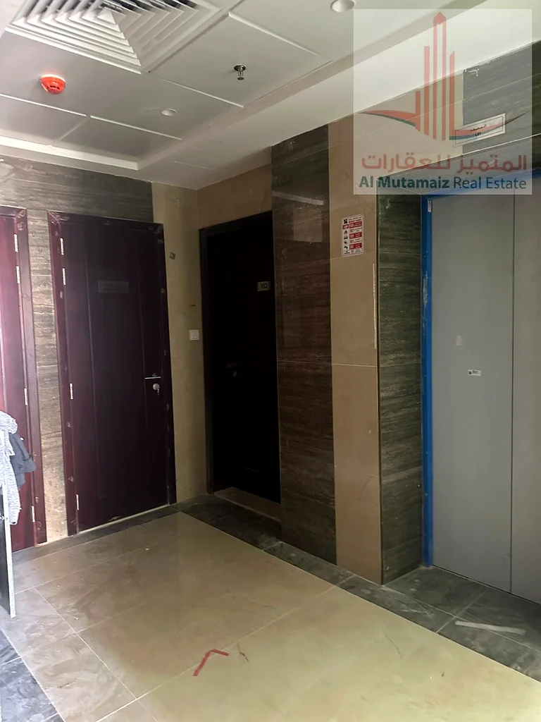 غرفتان وصالة للإيجار السنوي للمقيم الأول، تشطيبات ممتازة، بسعر رائع63809770995203113