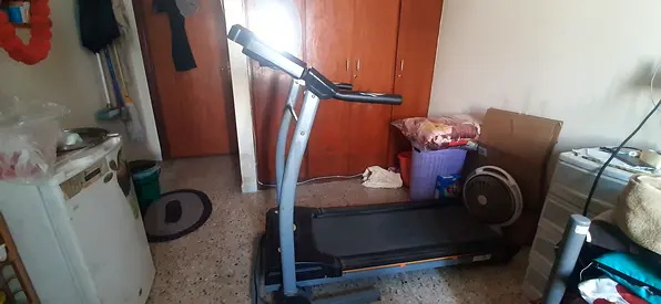 WANT TO SELL- barely Used Treadmill for Sale - Perfect for Home Workouts! Skybrand --Germany