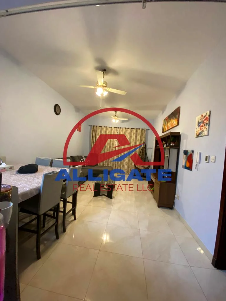 Semi furnished / High floor / With balcony /63730699547009110