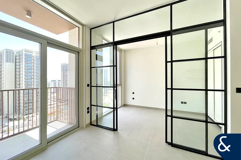 Great Investment | Pool View | Open Plan64044326343042114