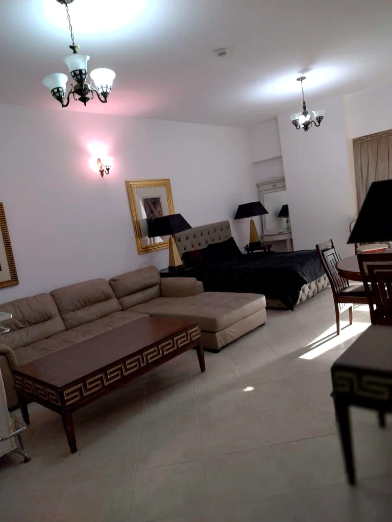 Master Room for rent in Tecom63797802726531110