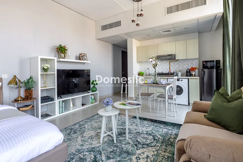 استوديو واسع مؤثث بالكامل | إطلالة رائعة من الطوابق العليا64031589766019112