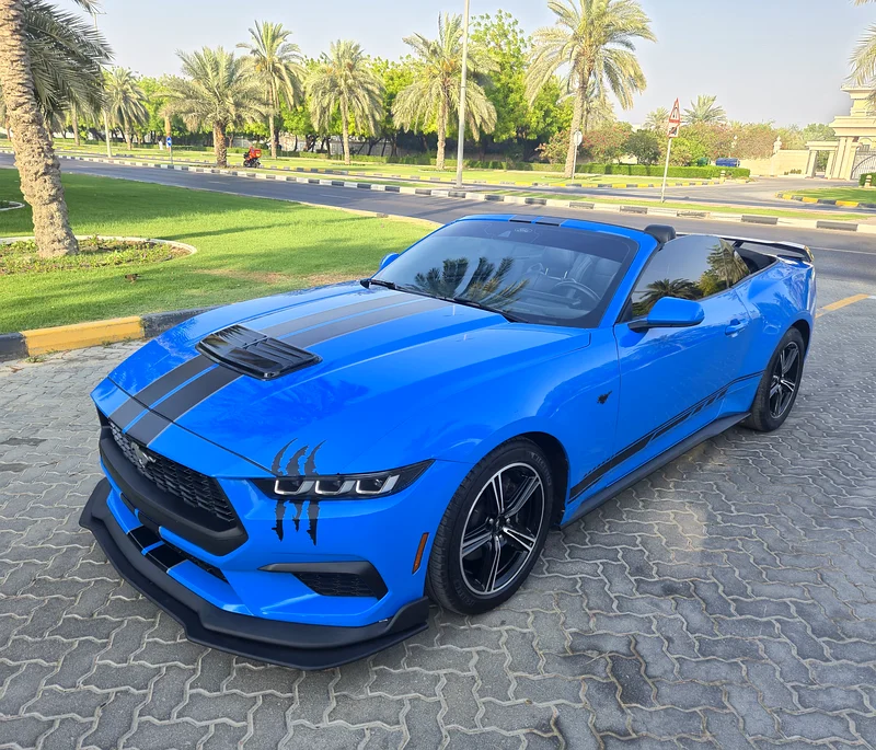 Every vehicle includes a comprehensive warranty and service contract, ensuring reliability63612082220290114