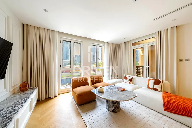 Fully Furnished and Upgraded | Multiple Cheque63772025020035112