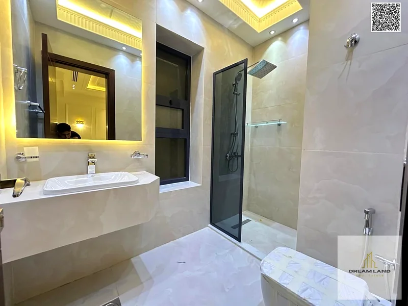 Classic villa, including registration and ownership fees, with a spacious internal garden and a distinctive swimming pool. A garden in front of the vi63902224324737114