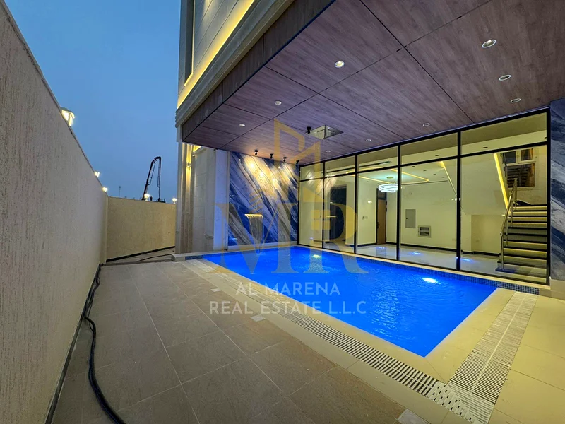 Corner villa with turnkey delivery at an all-inclusive price on the main street, ready for occupancy in the most prestigious areas of Ajman. Freehold63902964249091114