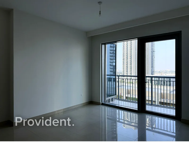 طابق متوسط | تخطيط كبير | عائد استثماري مرتفع | قابل للتفاوض64026492823938114