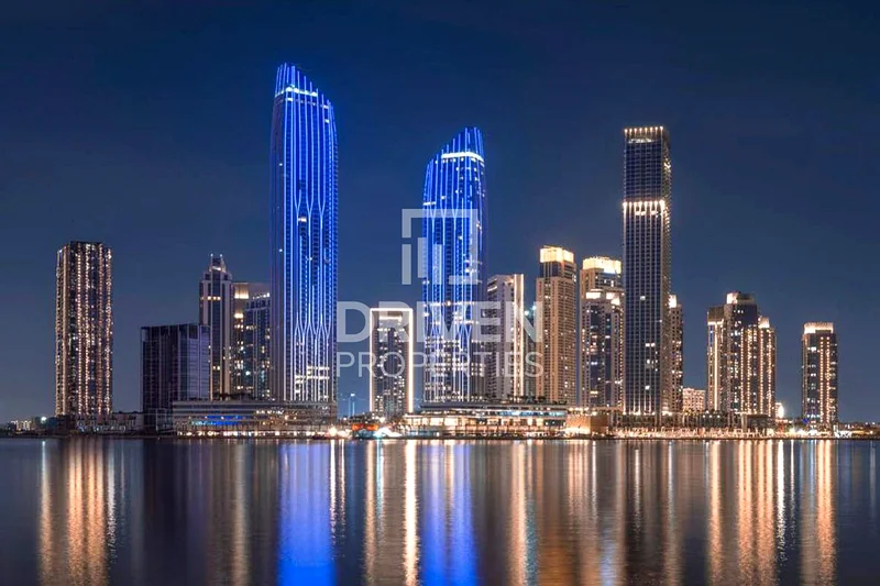 Close to Metro | Creek Tower View | High ROI64024729432705112
