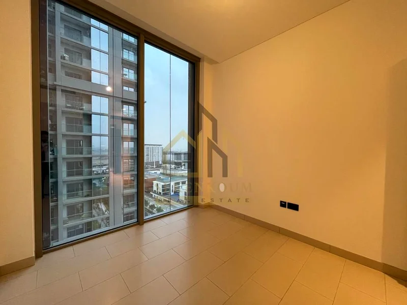Corner Unit / High Floor / Spacious Layout64016556735875113