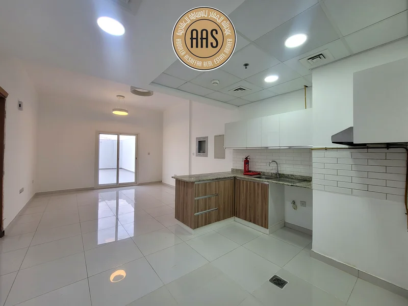 عرض ساخن بسعر 70 ألف فقط //تراس// شقة واسعة من غرفة نوم واحدة مع تبريد مجاني63764688414465113
