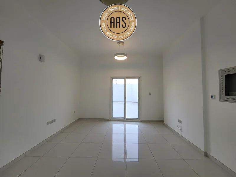عرض ساخن بسعر 70 ألف فقط //تراس// شقة واسعة من غرفة نوم واحدة مع تبريد مجاني63764688414465111