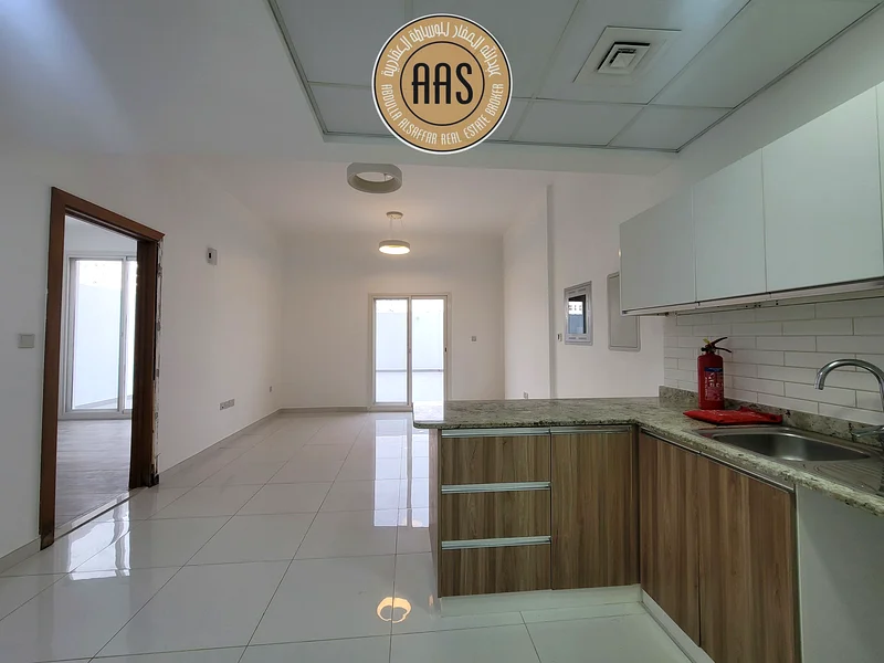 عرض ساخن بسعر 70 ألف فقط //تراس// شقة واسعة من غرفة نوم واحدة مع تبريد مجاني63764688414465112