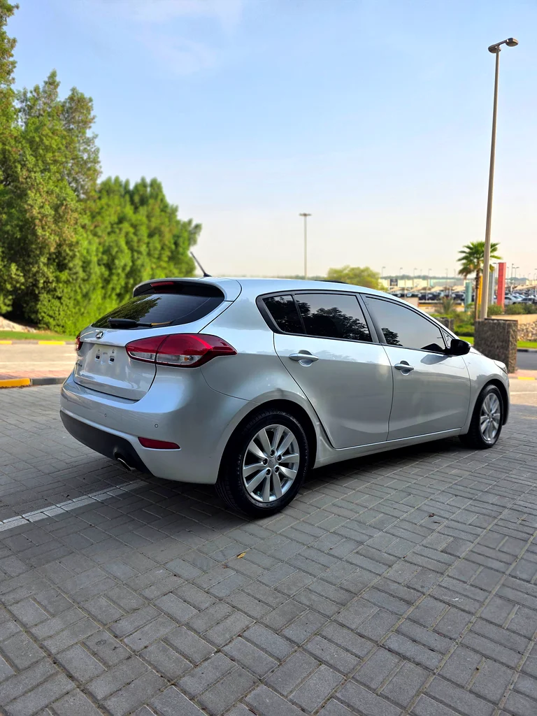 Kia Cerato 201663613736906882113