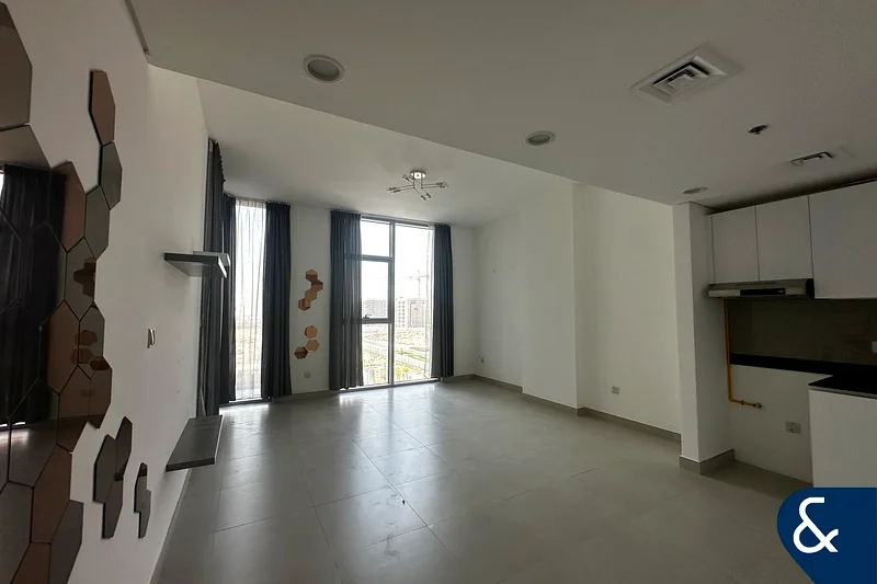 غير مفروش | تخطيط واسع | منطقة مميزة63751303906050114