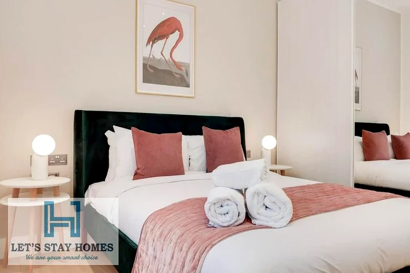 Lavish | Two Bedroom l With Kitchen | 2 Min to Metro l Free Cleaning | Access to Gym and Pool63828234483970110