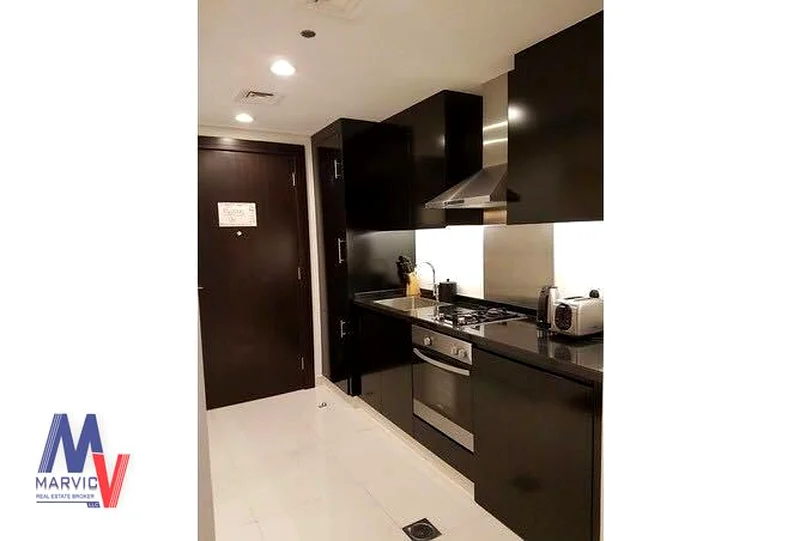 دور علوي / مفروشة بالكامل / 4 شقق63790892432641110