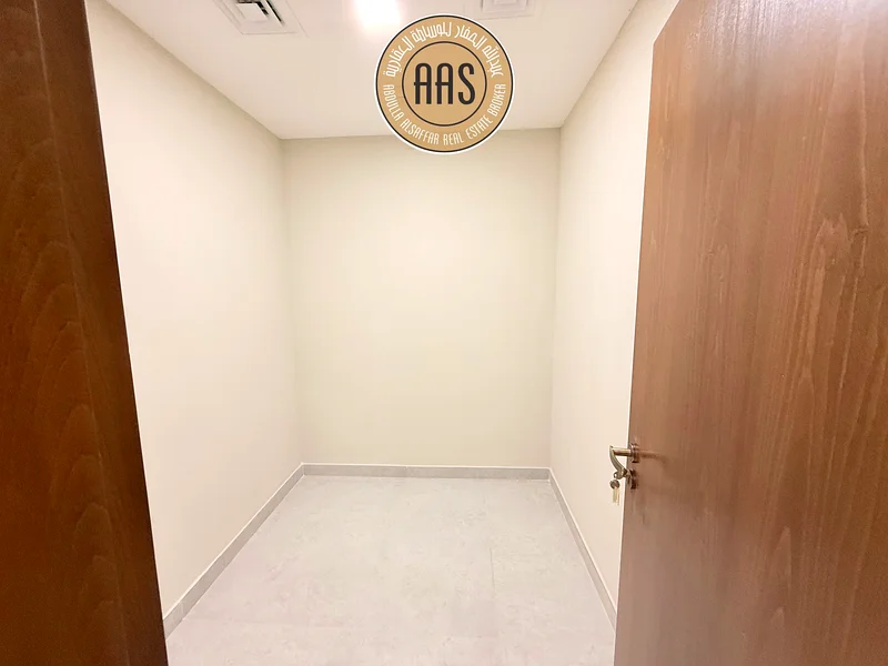 شقة جديدة بالكامل من 3 غرف نوم // بالقرب من محطة المترو // منطقة الفرجان // موقع متميز63763098376834111
