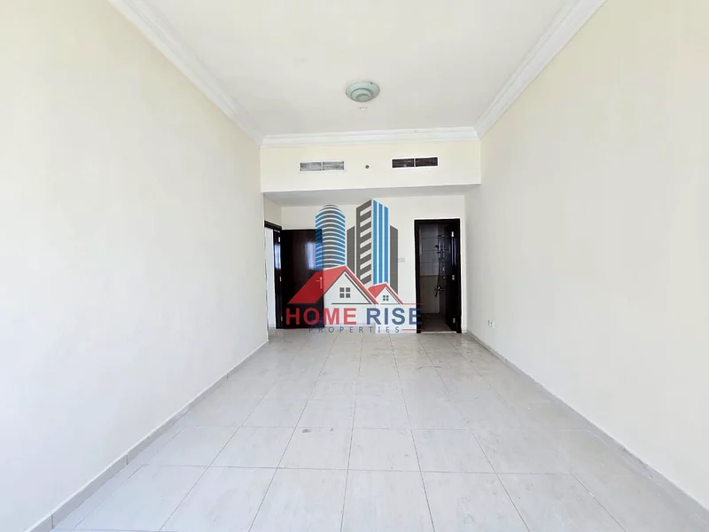1BHK مع صالة ومطبخ وشرفة و 2 حمام | مبنى عائلي | حدود الشارقة ودبي63706953993473112