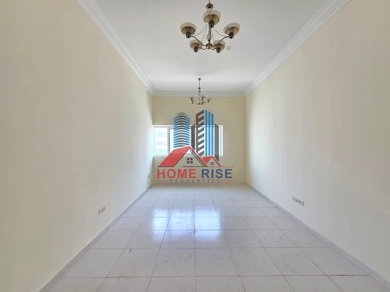 1BHK مع صالة ومطبخ وشرفة و 2 حمام | مبنى عائلي | حدود الشارقة ودبي63706953993473110