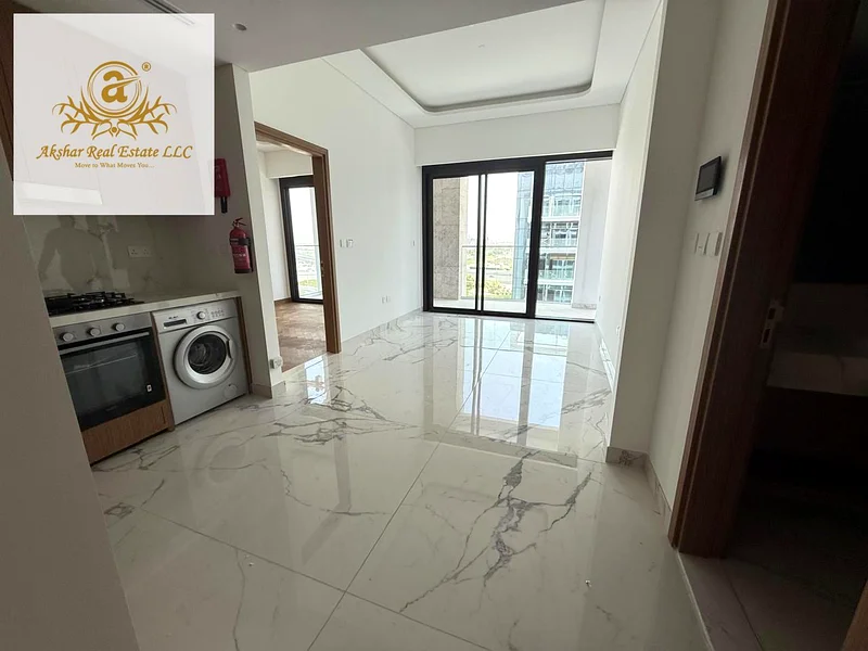 موقع متميز | شاغر | واسع63804242545153112