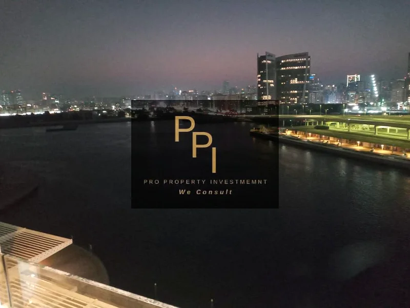 شقة واسعة مكونة من 3 غرف نوم + غرفة خادمة | إطلالة بحرية كاملة63846558947714110