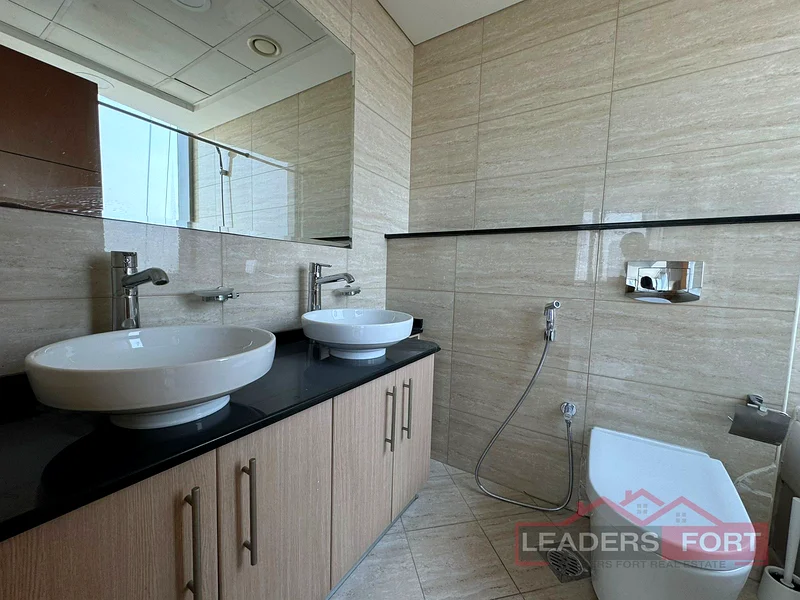 | READY TO MOVE | FULLY FURNISHED | SEA VIEW | CORNER UNIT | MID FLOOR |63776124690946114