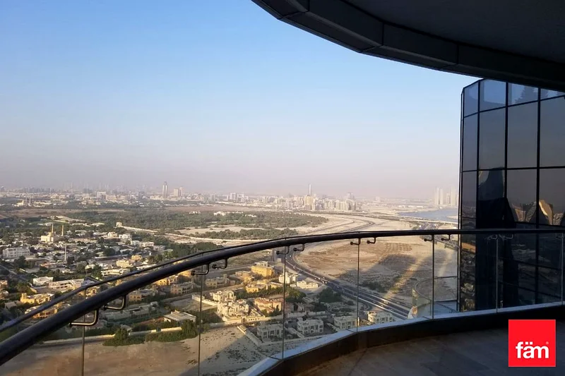 | برج خليفة | موقف سيارات لسيارتين63769140024451112