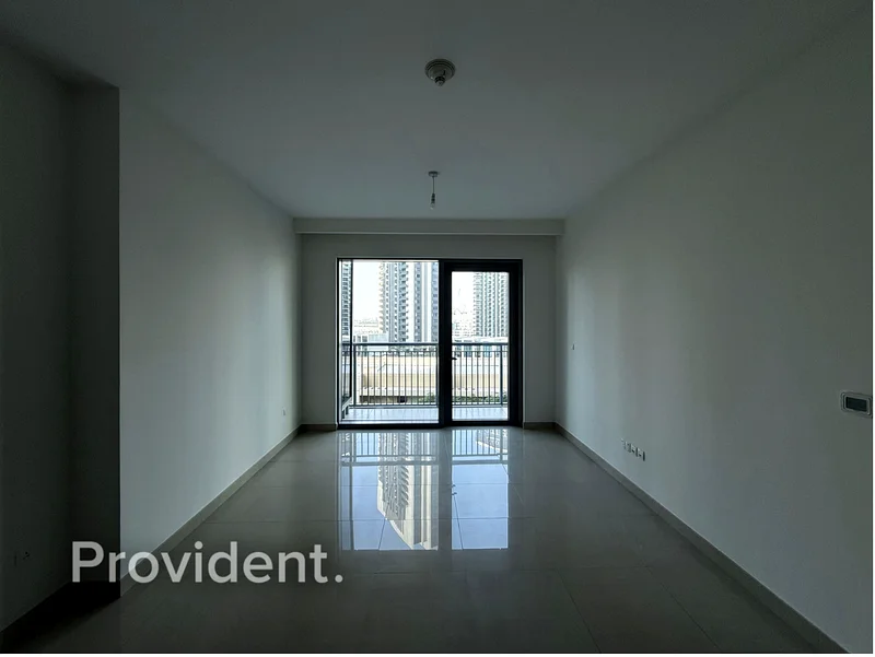 طابق متوسط | تخطيط كبير | عائد استثماري مرتفع | قابل للتفاوض64026492823938112