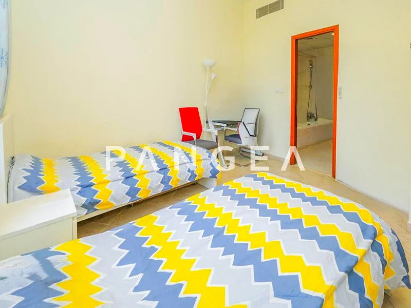 Community View | Corner unit | Big Layout63982323730946113