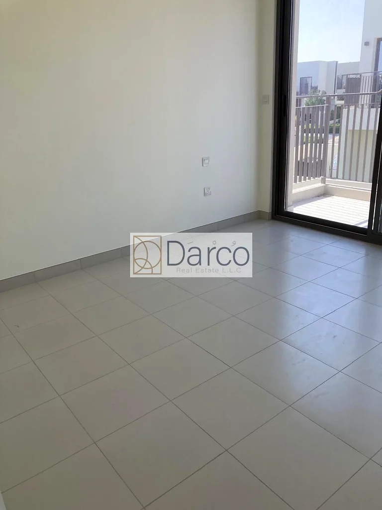 تصميم واسع | موقع متميز | بدون رسوم تبريد63805618722307113