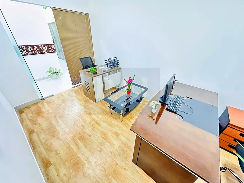 Modern Private Office Space for Rent | No Commission63618207820419114
