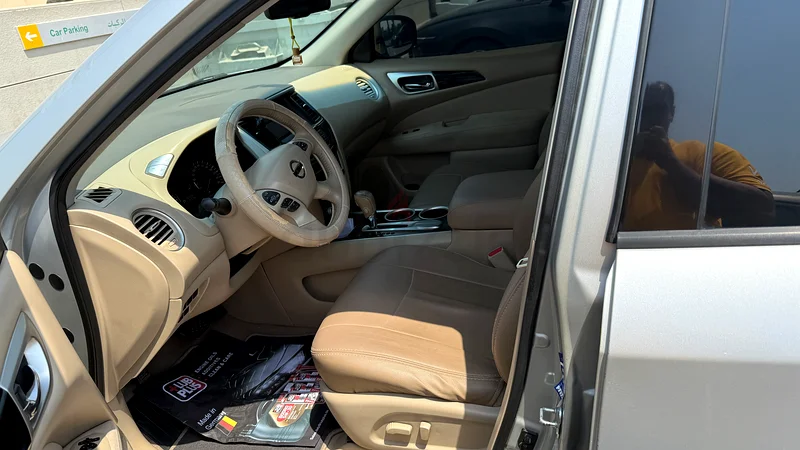 Nissan Pathfinder 2015 GCC spec63613131601538114
