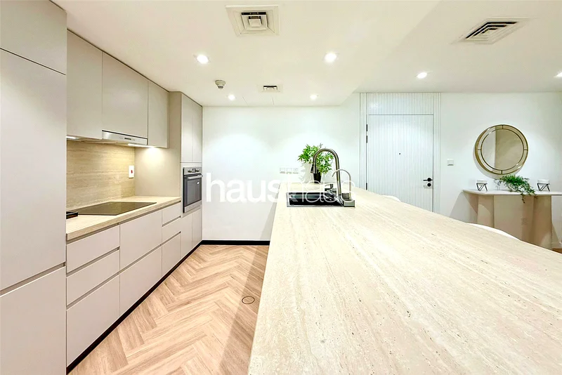 Tenanted | Upgraded | Furnished | Pool Facing63919225736065111