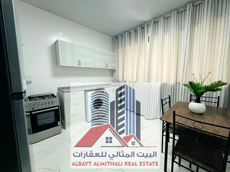 شقة غرفتي نوم مع غرفة معيشة 📍 الموقع: المويهات 2، عجمان63715770135041114