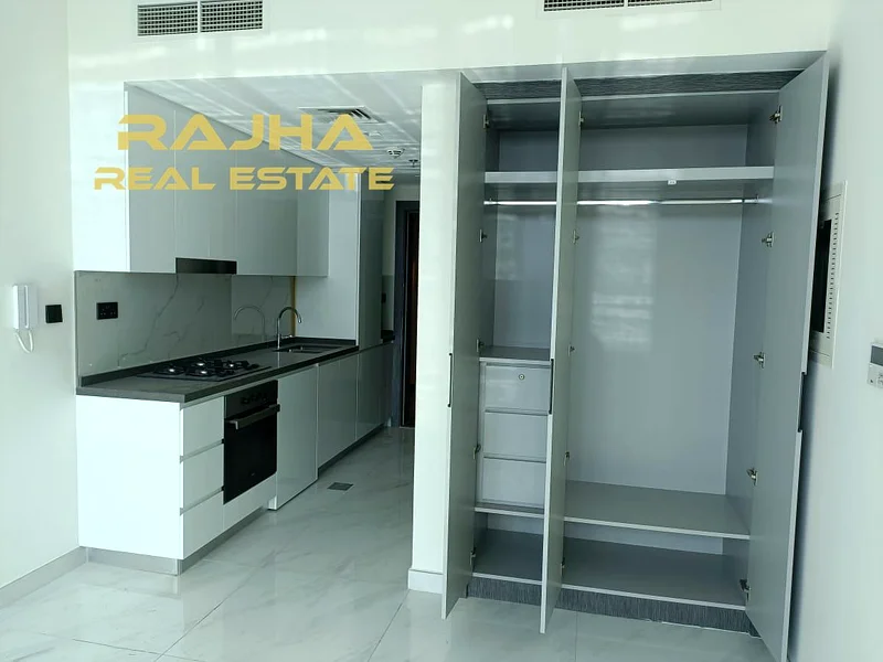 Brand New | Vacant | Pool View Studio | 12 Cheques63766365755010111