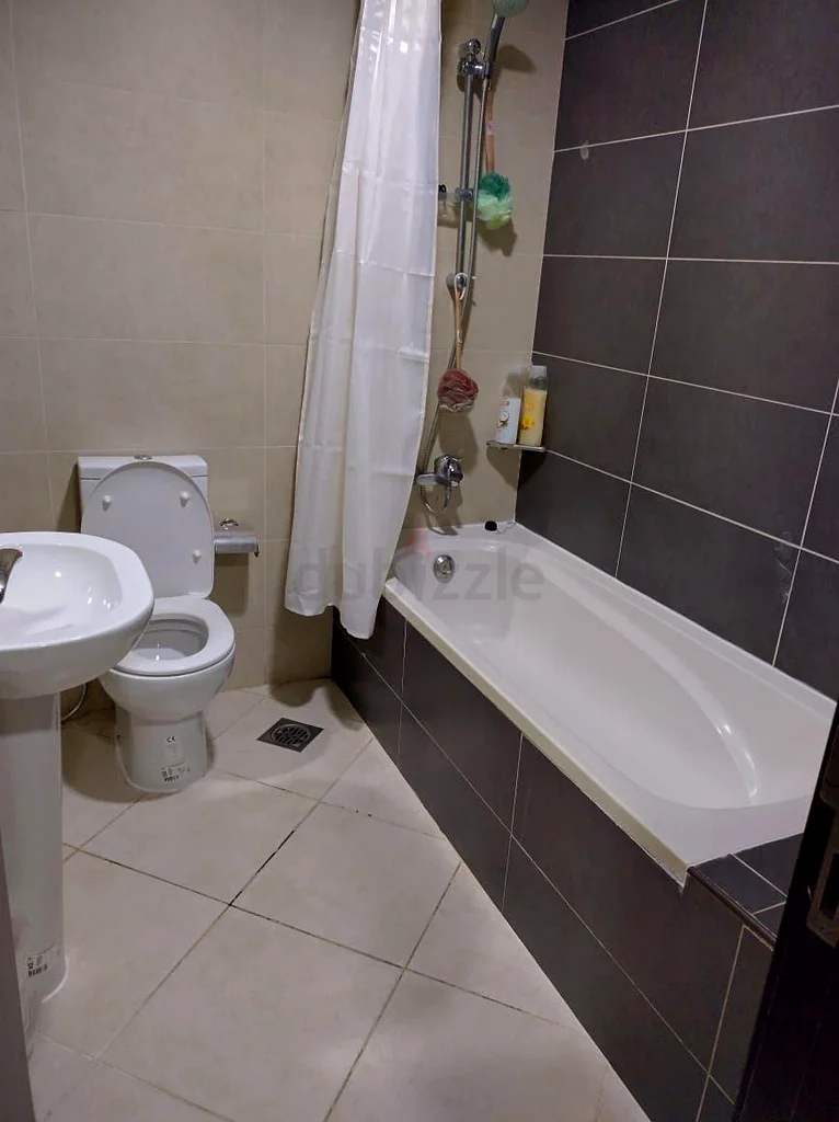 Master Room for rent in Tecom63797802726531113