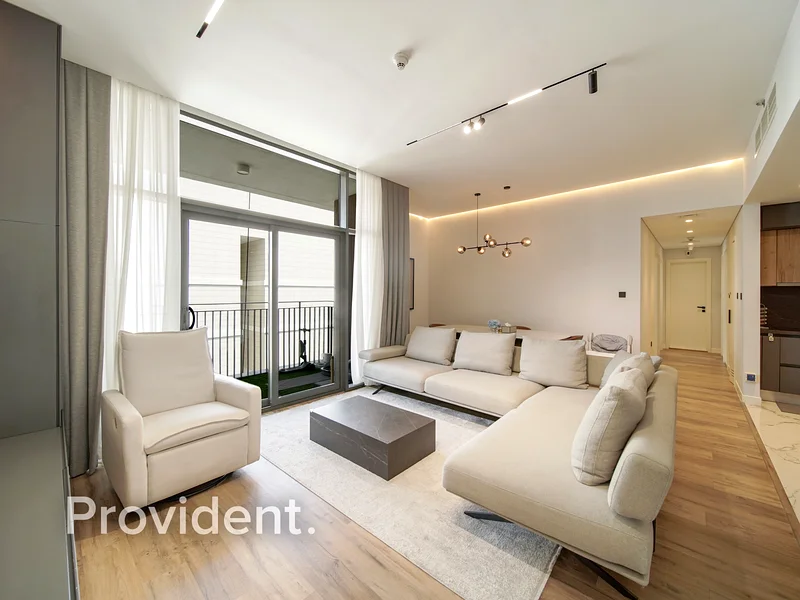Renovated | Pool and Park View | Prime Location63753651369219112