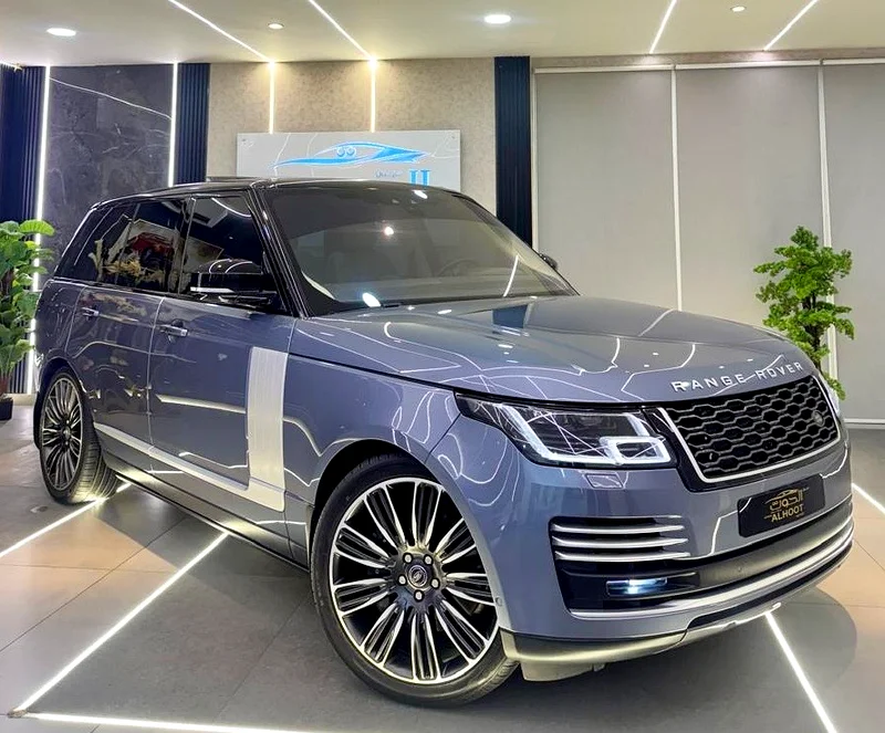 SPECIAL AUTOBIOGRAPHY RANGE ROVER VOGUE || GCC II FULLY LOADED I| PANORAMIC I| SCREENS II LOW MILES63612089897474111