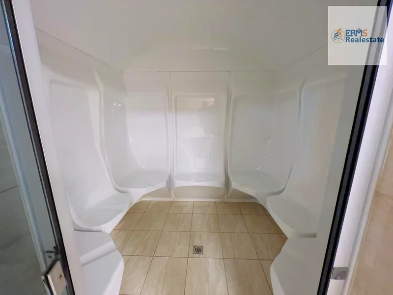Modern Layout | Book Now | Huge Size63807296412675113