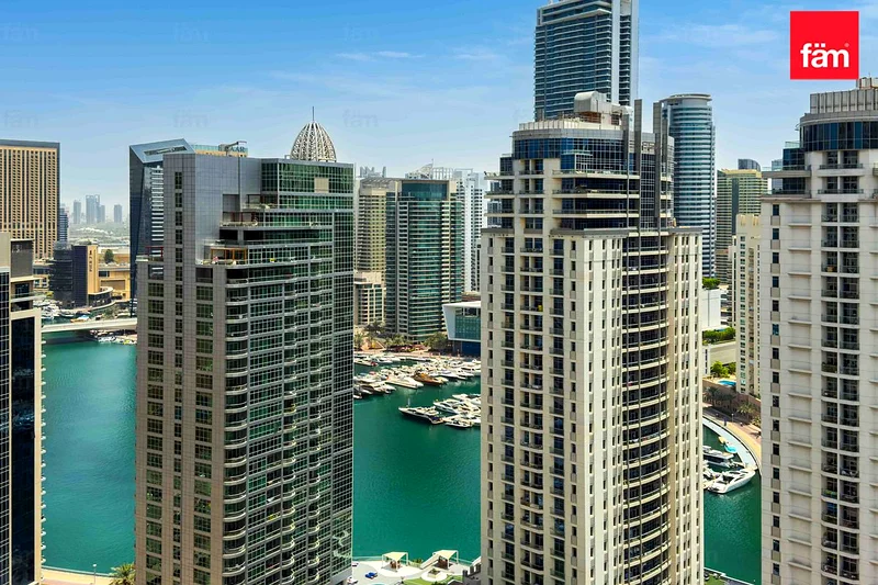 شقة فاخرة | مُحدَّثة | إطلالة على المارينا63936932164739110