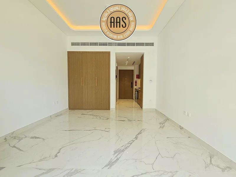 استوديو فائق الاتساع / تشطيب فاخر / جديد بالكامل / مكيف مجاني63801347567873114