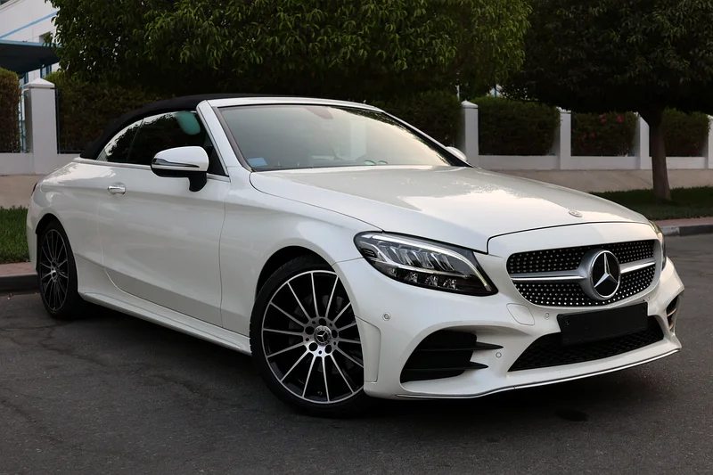 MERCEDES BENZ C200 AMG CONVERTIBLE - GCC SPECS - ACCIDENT FREE-UNDER WARRANTY63613133647491111