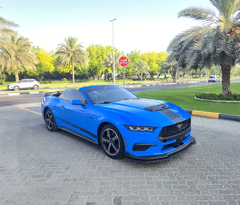 Every vehicle includes a comprehensive warranty and service contract, ensuring reliability63612082220290111