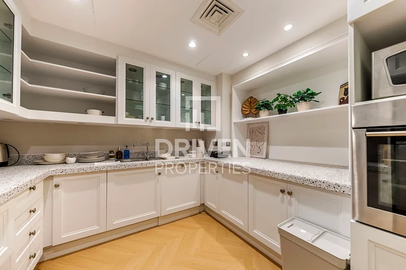 Fully Furnished and Upgraded | Multiple Cheque63772025020035114