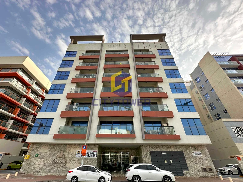 شقة كبيرة ومشرقة مكونة من غرفة نوم واحدة متاحة للإيجار في موقع متميز63731364627075113