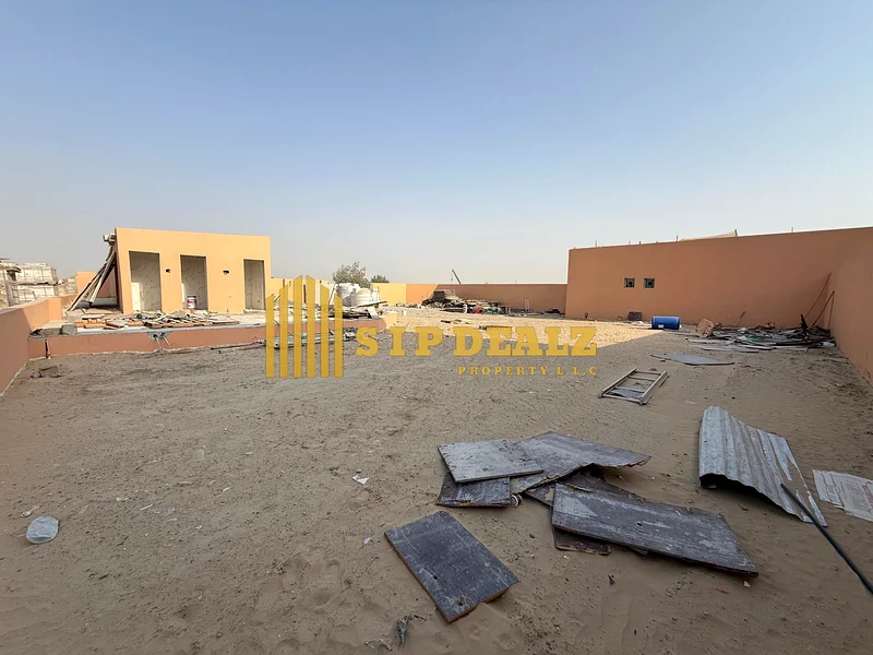 Brand New Open Yard with 2 labor rooms 1 Kitchen 1 Office and 3 Bathrooms in Al Sajaa63622569899522112