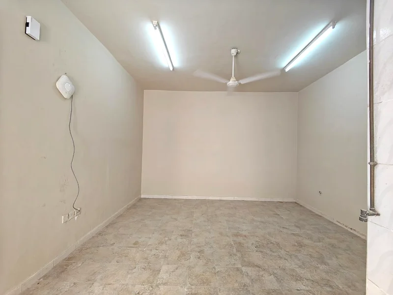 سكن موظفين || جاهز للانتقال || متاح حسب المتطلبات || المنطقة الصناعية 5 الشارقة63622816514434112